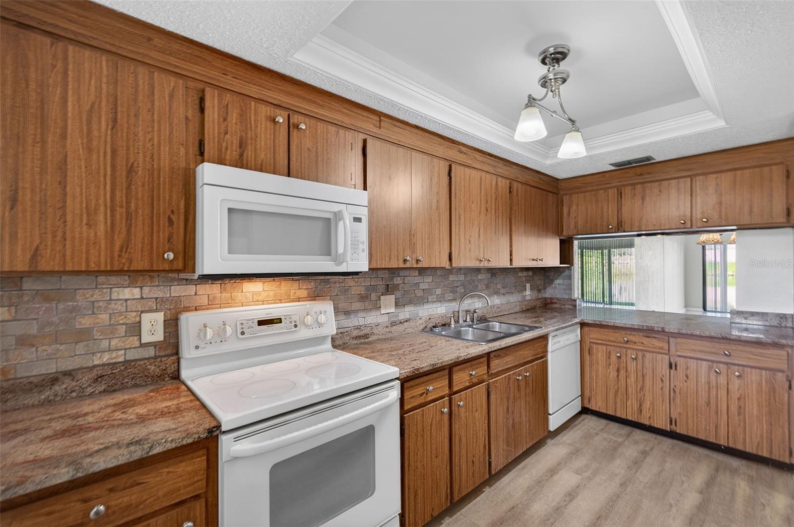 Image 17 of 61 For 1749 Highland Avenue A5