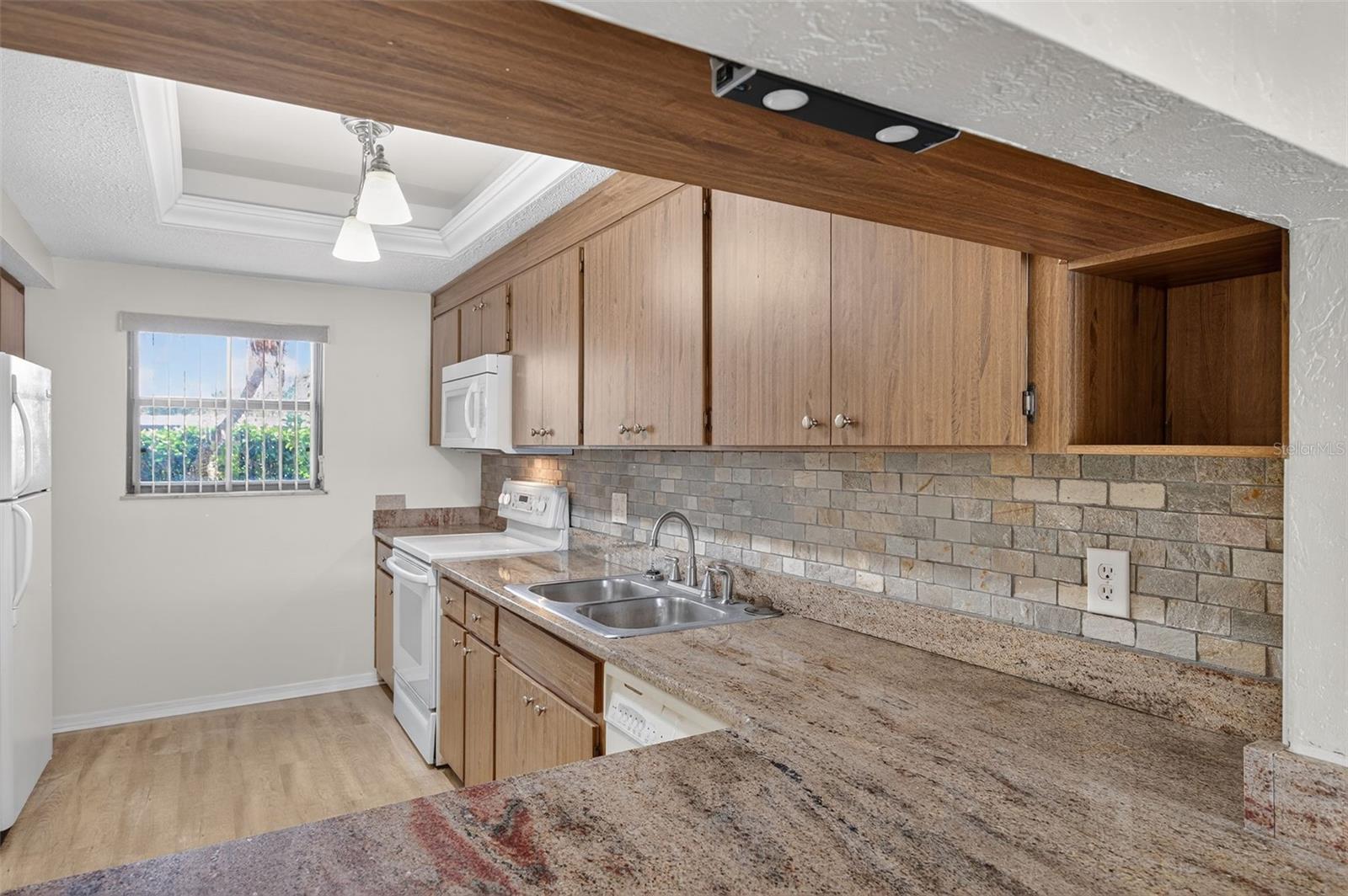 Image 21 of 61 For 1749 Highland Avenue A5