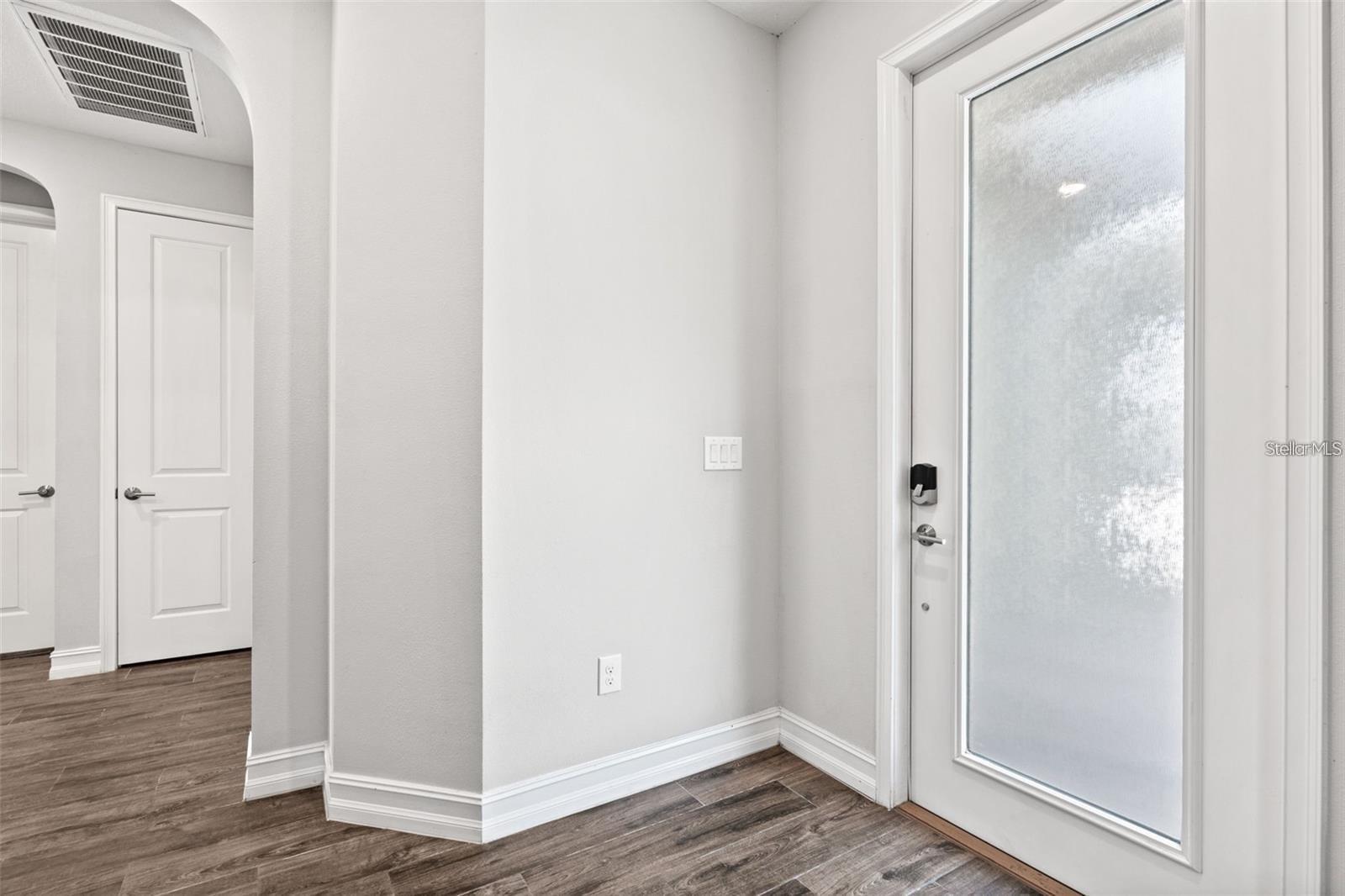 Image 6 of 13 For 4580 San Martino Drive