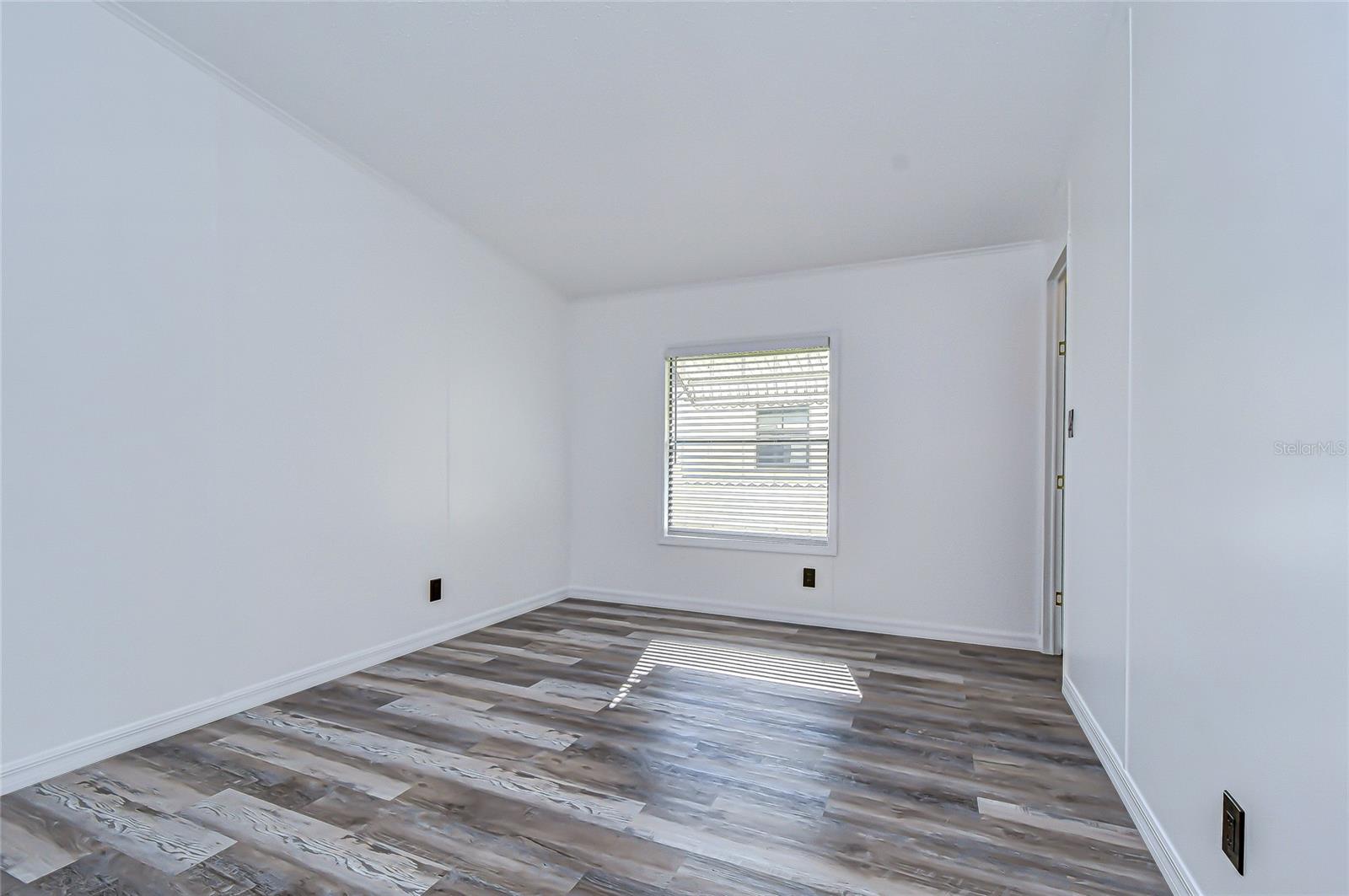 Image 17 of 37 For 3111 Hickory Drive