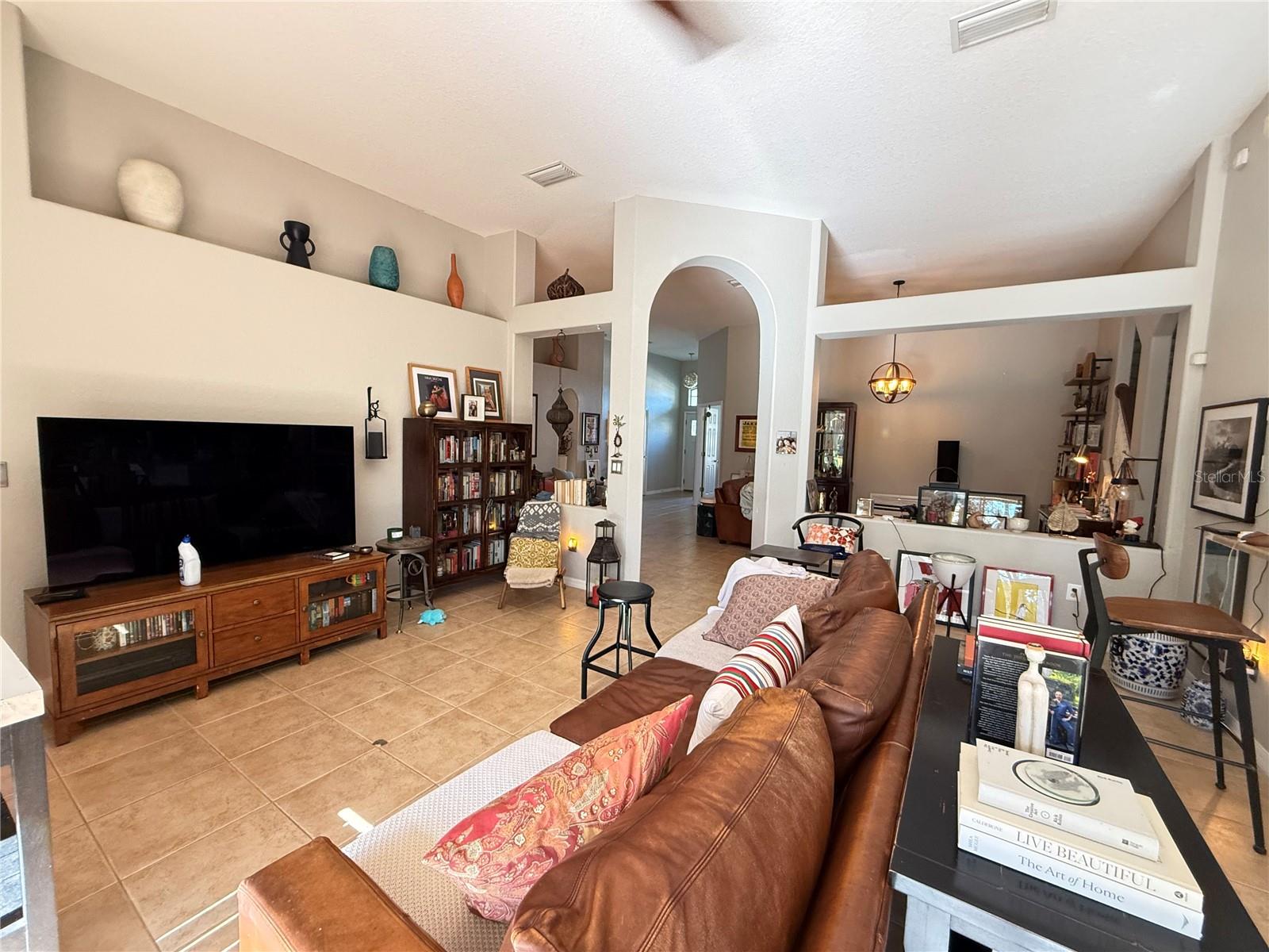 Image 11 of 27 For 10703 Banfield Drive