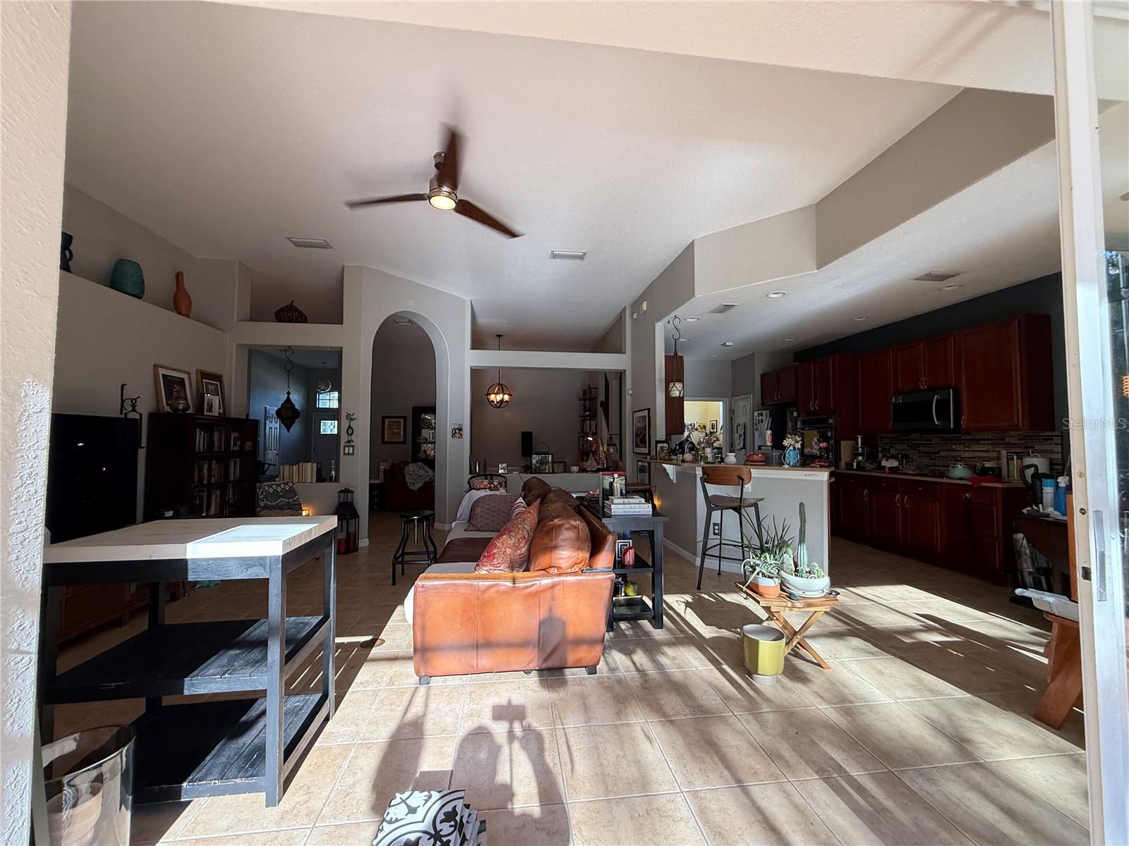 Image 14 of 27 For 10703 Banfield Drive