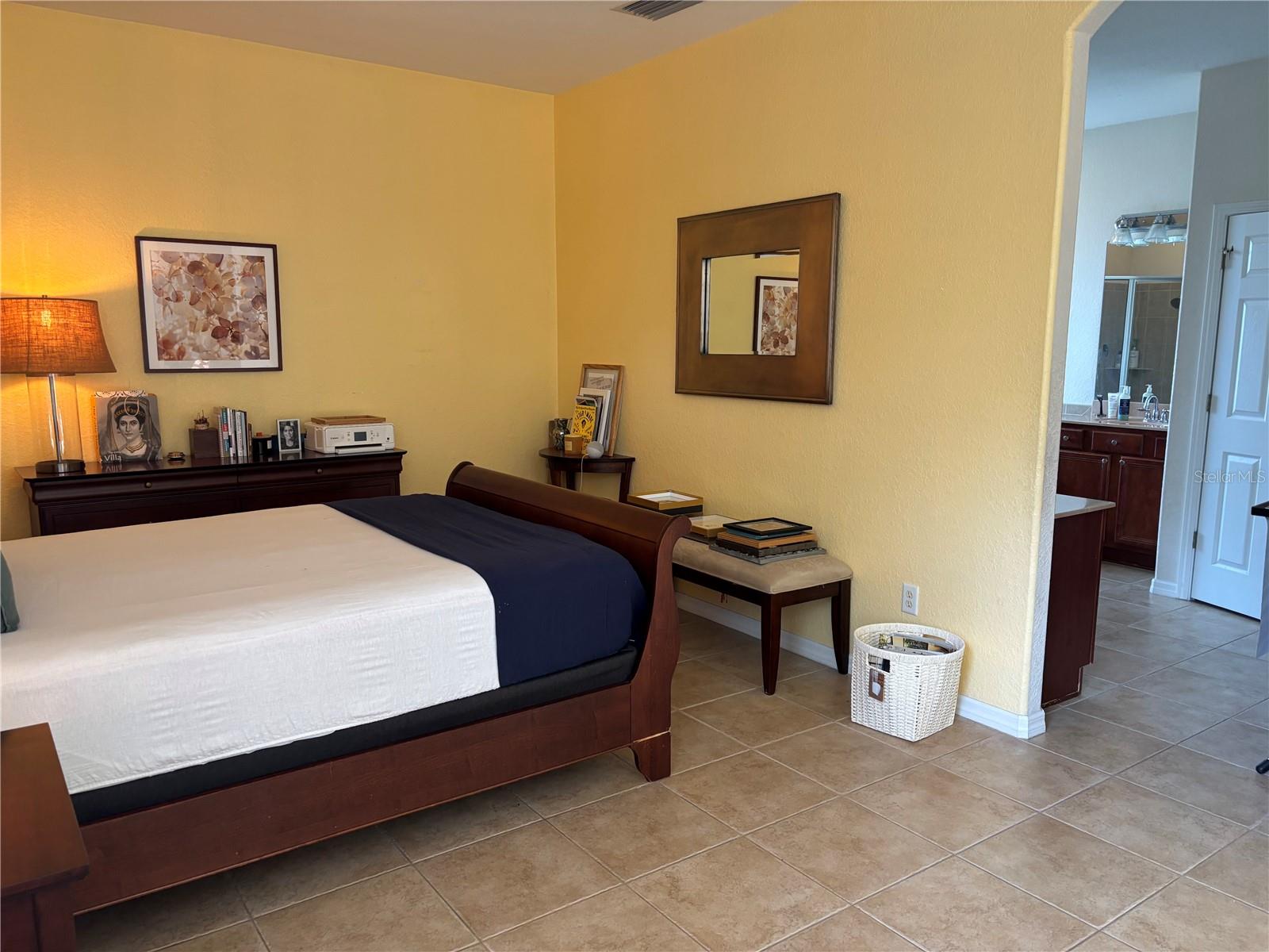 Image 18 of 27 For 10703 Banfield Drive