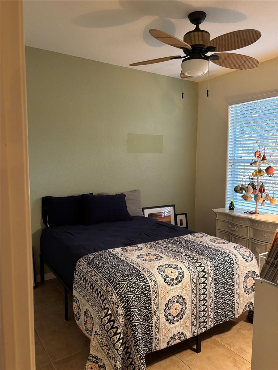 Image 21 of 27 For 10703 Banfield Drive