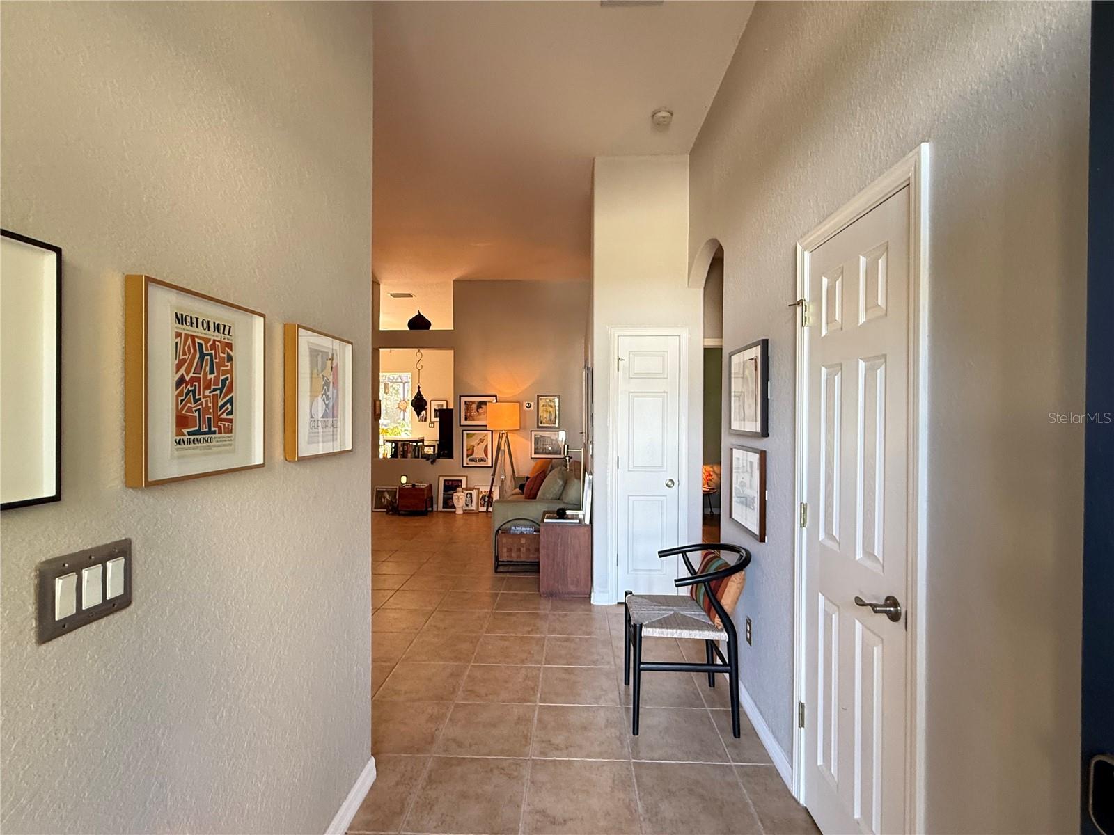 Image 8 of 27 For 10703 Banfield Drive