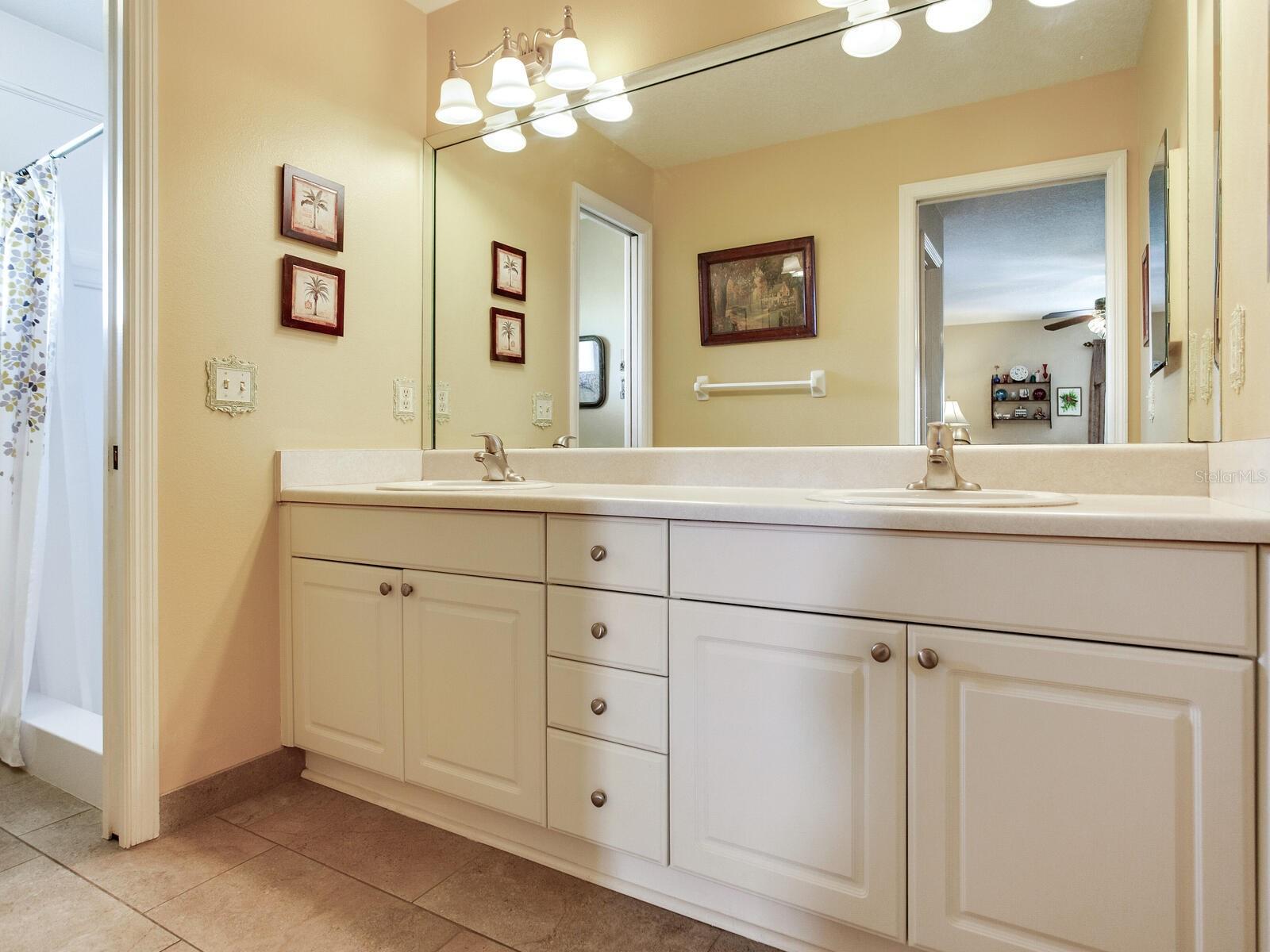 Image 19 of 29 For 15907 Carlton Lake Road