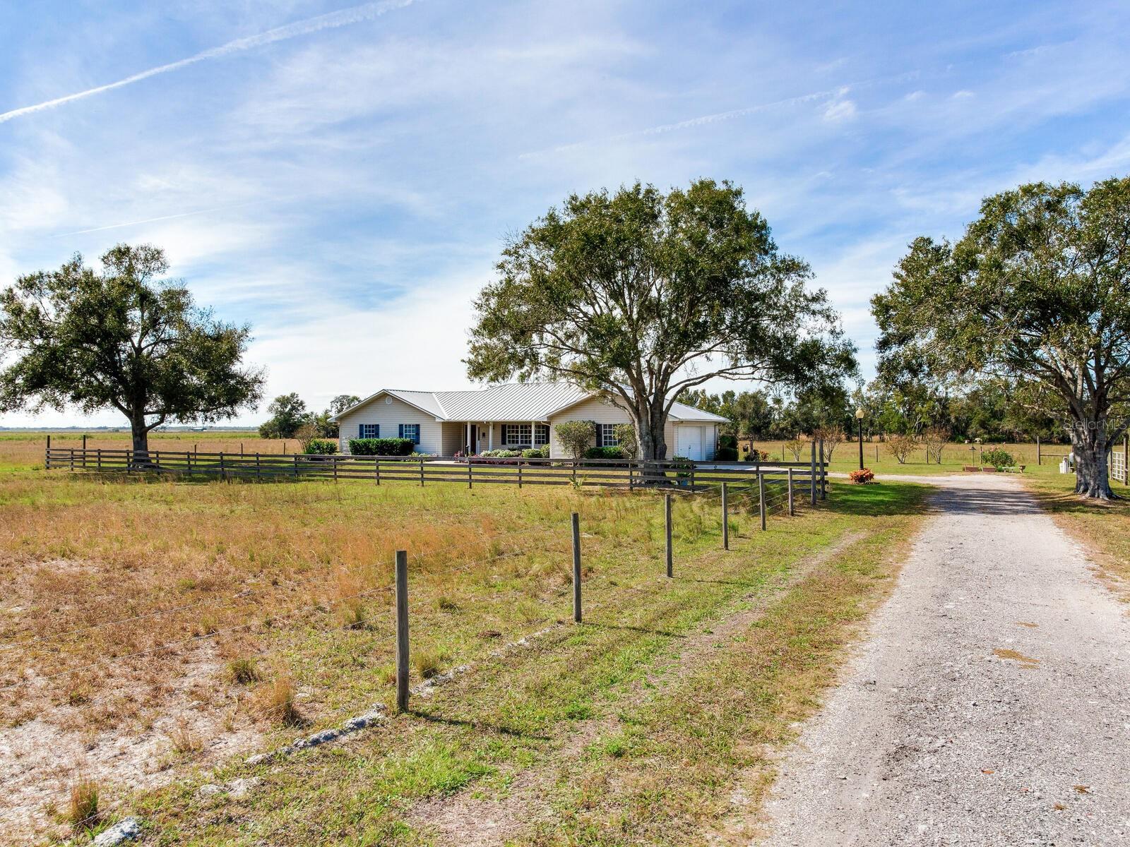 Image 4 of 29 For 15907 Carlton Lake Road