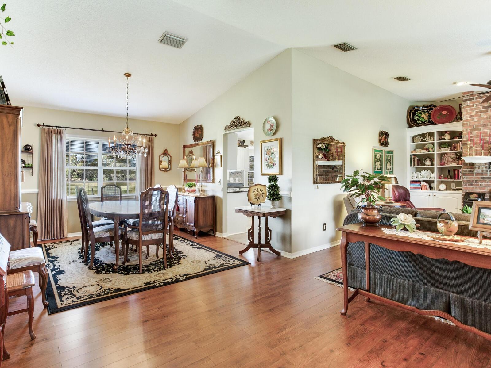 Image 8 of 29 For 15907 Carlton Lake Road