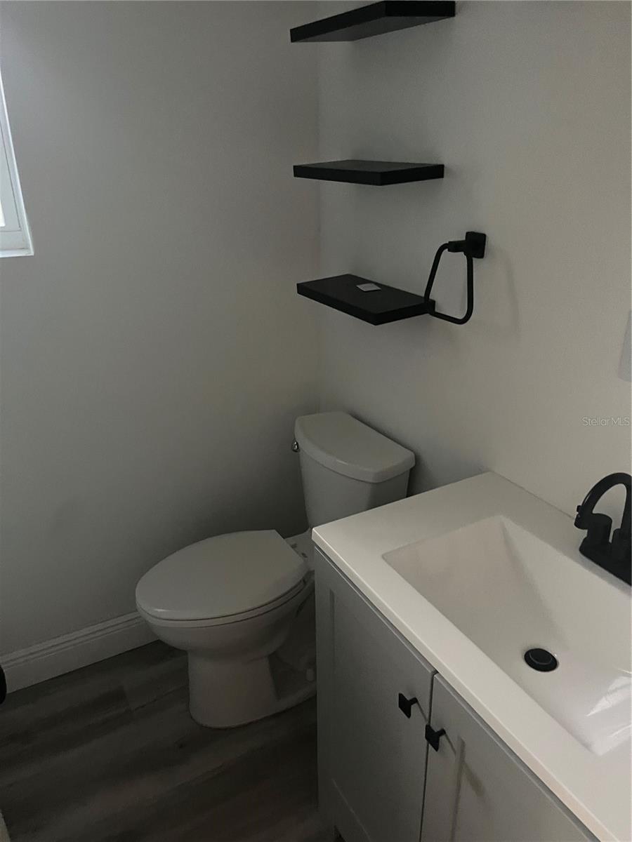 Image 15 of 18 For 1006 Kenmore Drive