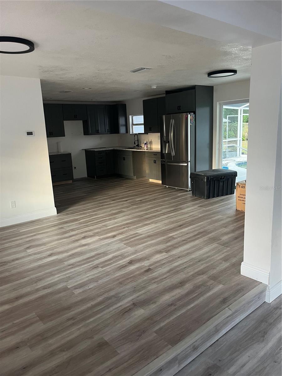 Image 2 of 18 For 1006 Kenmore Drive