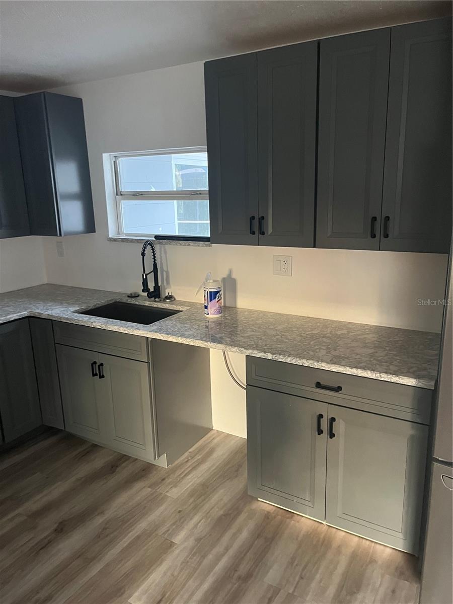 Image 7 of 18 For 1006 Kenmore Drive