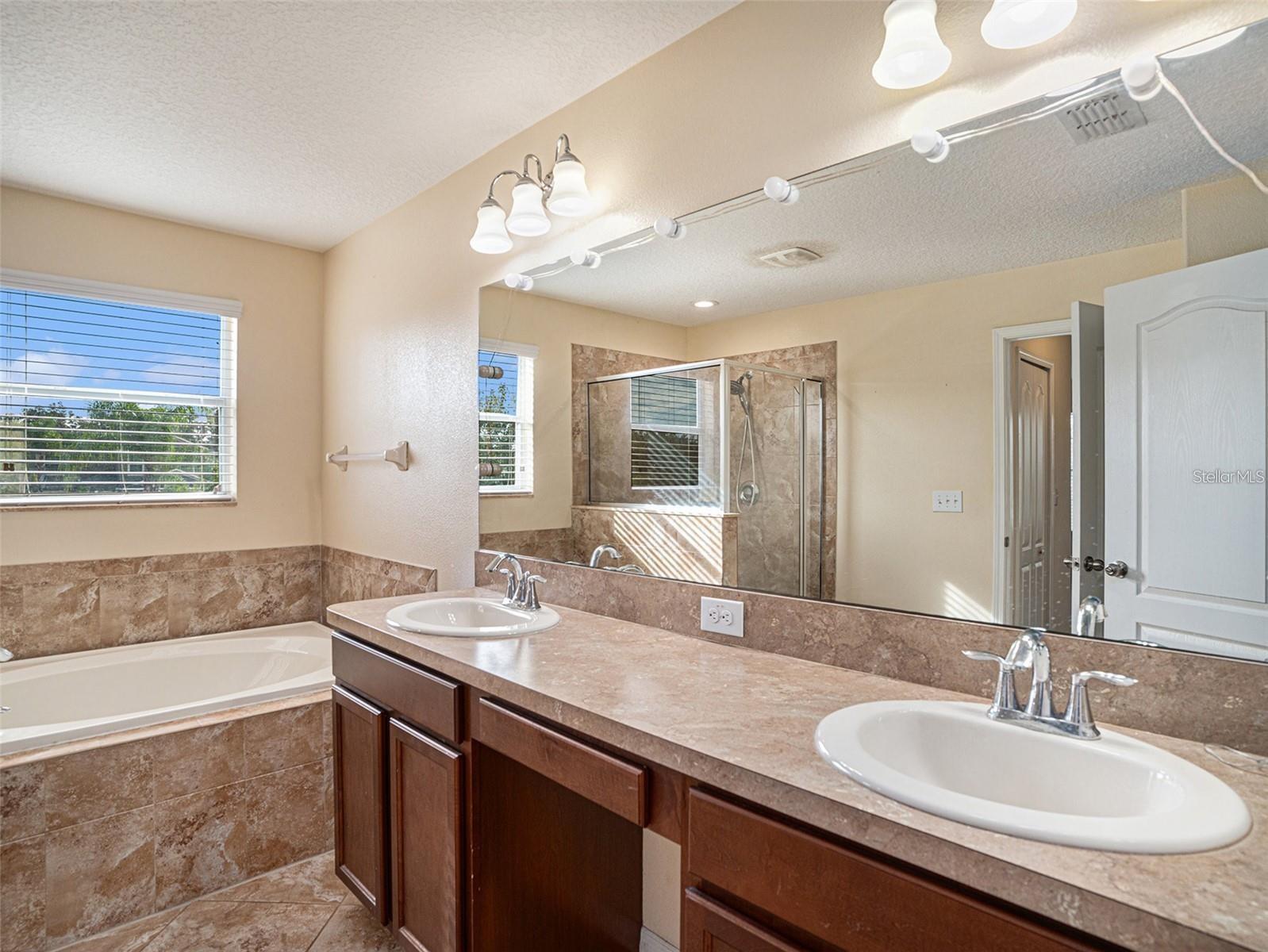 Image 13 of 27 For 2411 Birds Eye Court