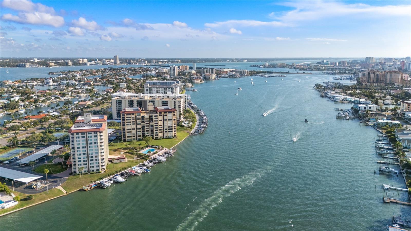 Listing photo id 65 for 736 Island Way 406