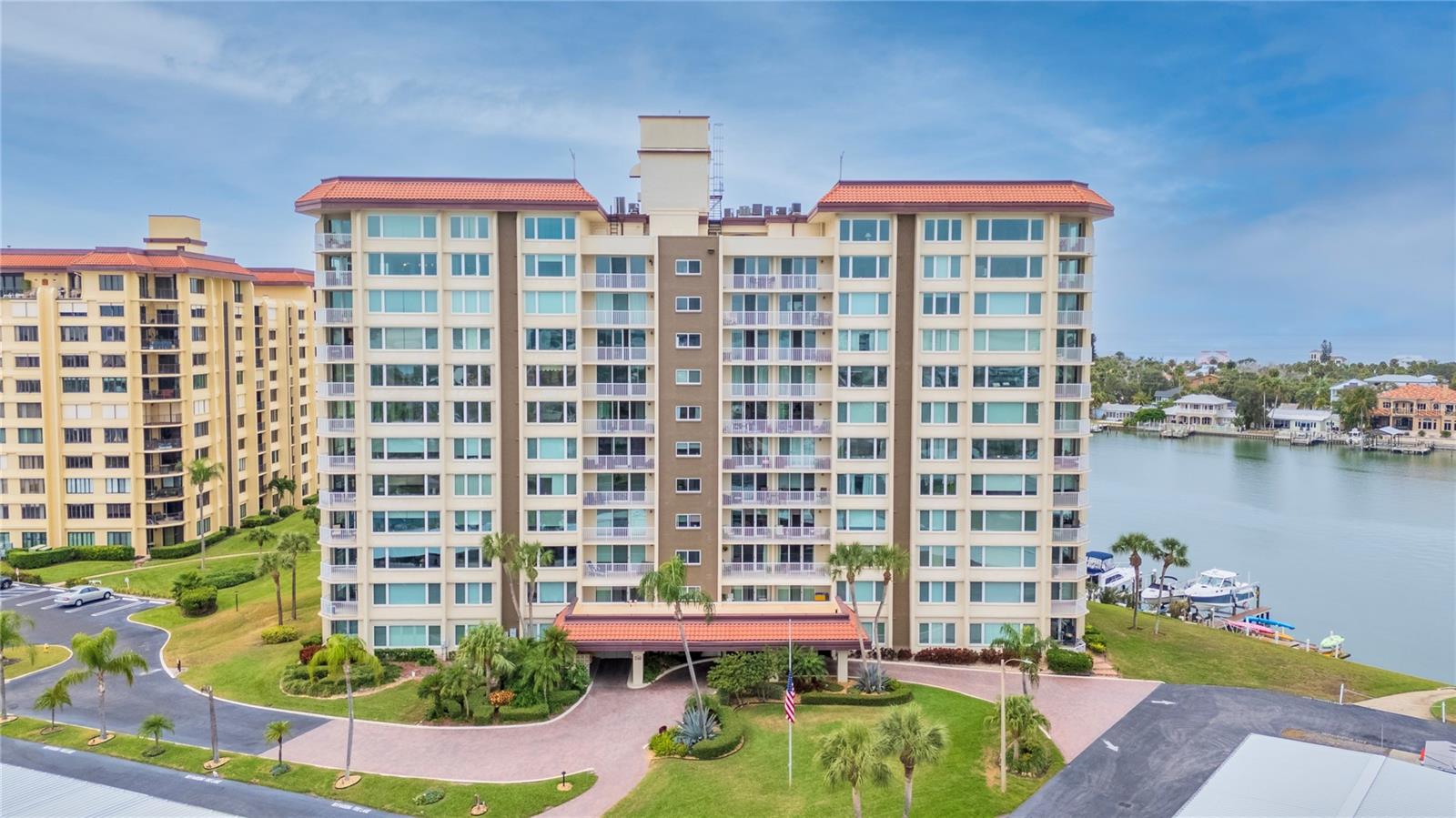 Listing photo id 69 for 736 Island Way 406