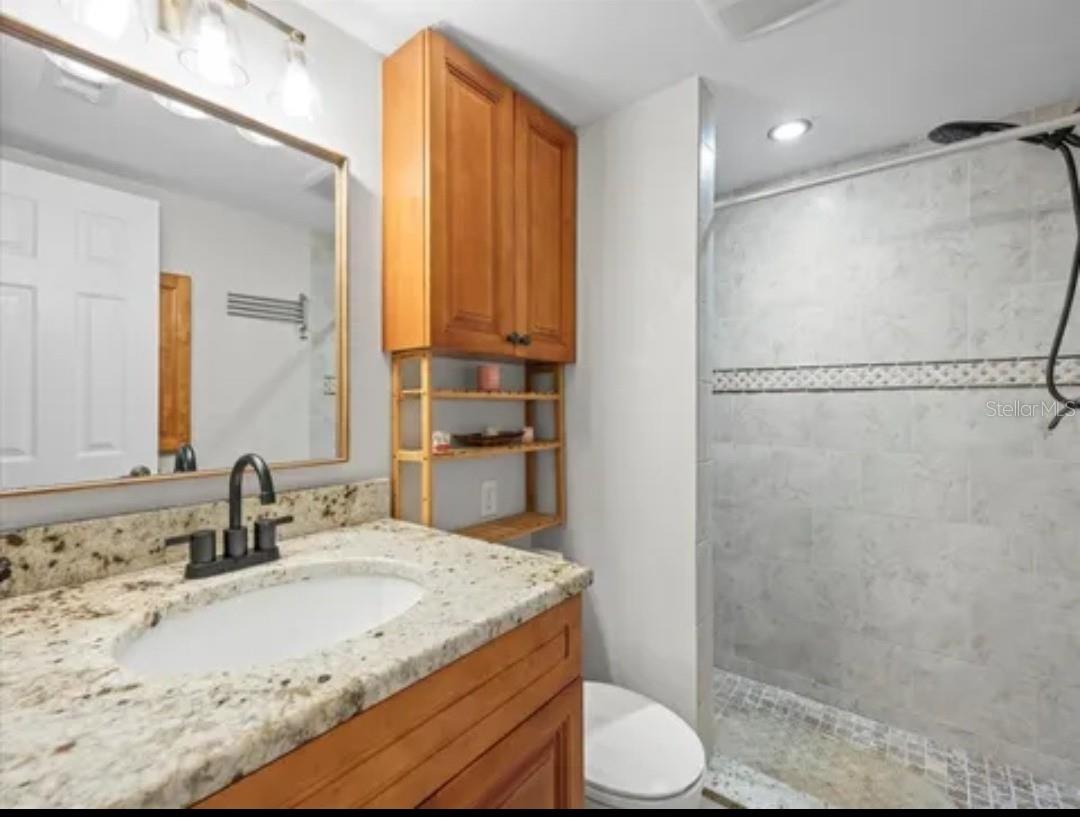 Image 5 of 6 For 5112 Letitia Court