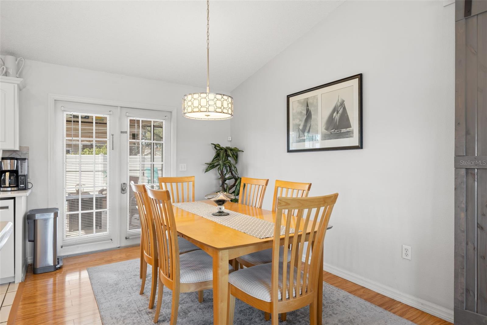 Image 10 of 27 For 8804 Napa Loop