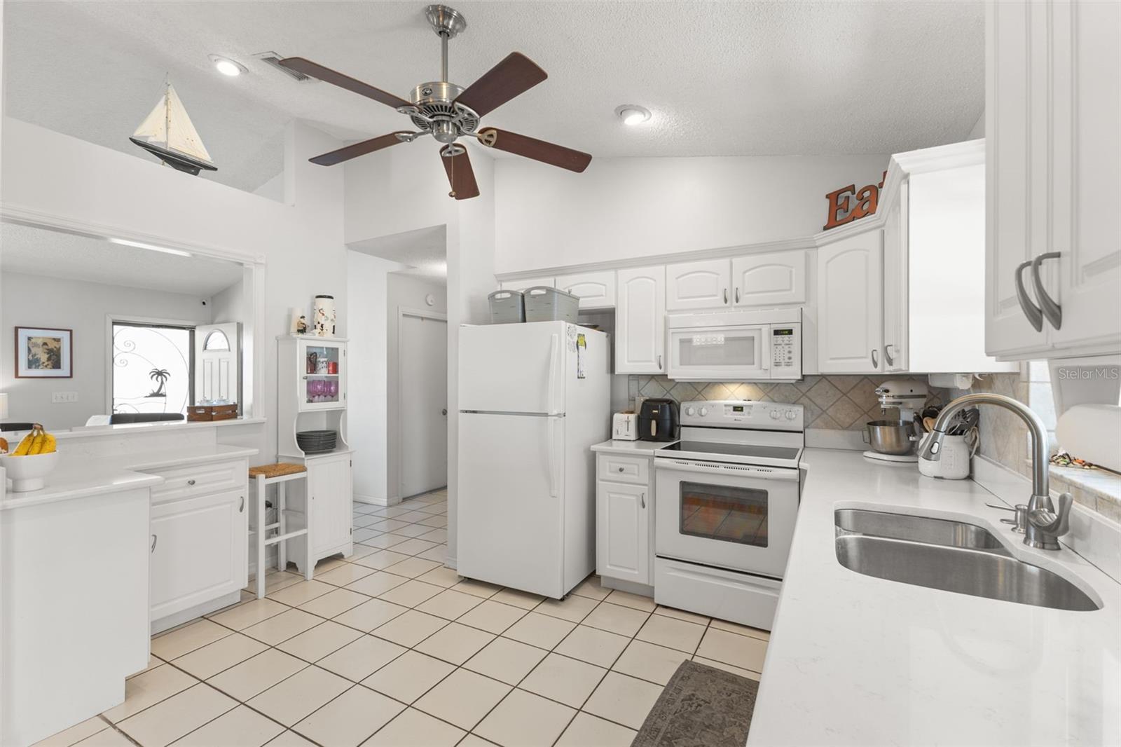 Image 7 of 27 For 8804 Napa Loop