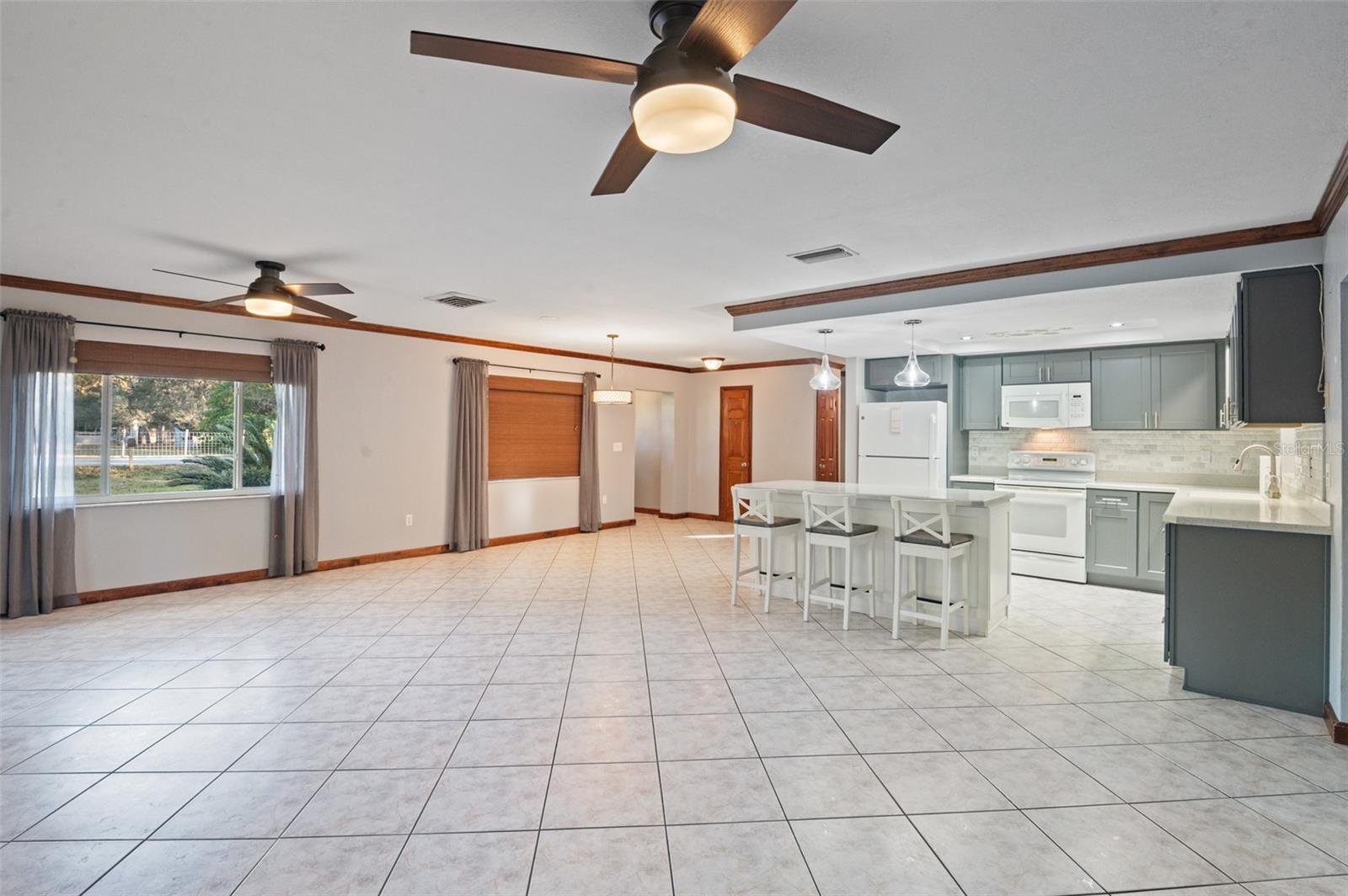 Listing photo id 13 for 10620 Fawn Drive