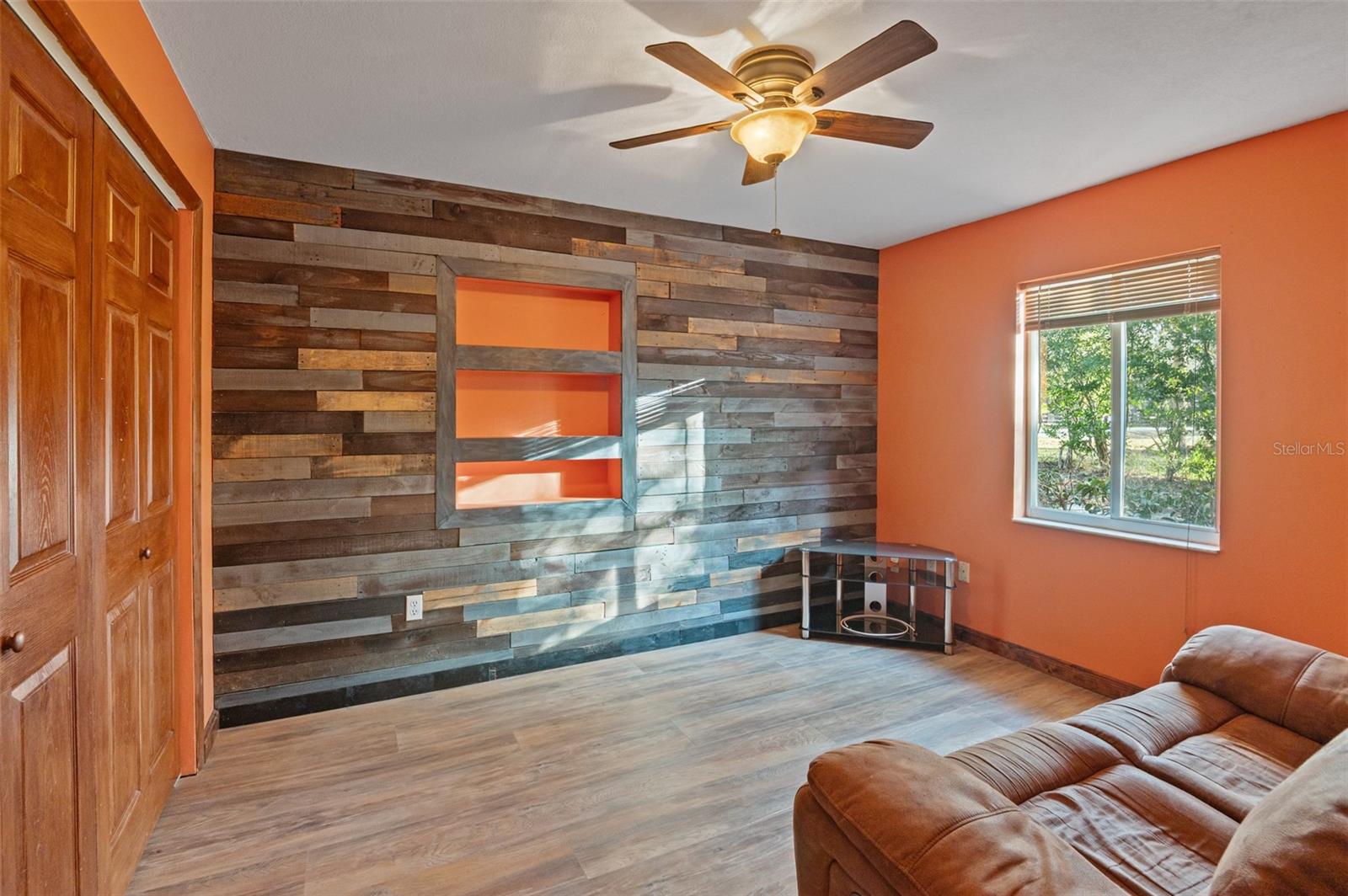 Listing photo id 27 for 10620 Fawn Drive