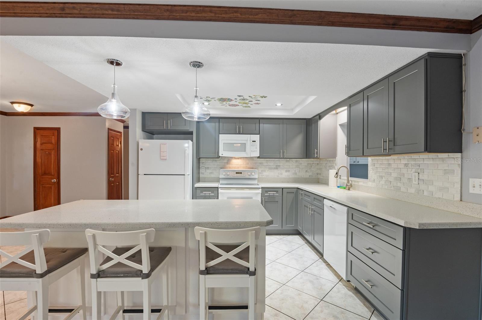 Listing photo id 2 for 10620 Fawn Drive