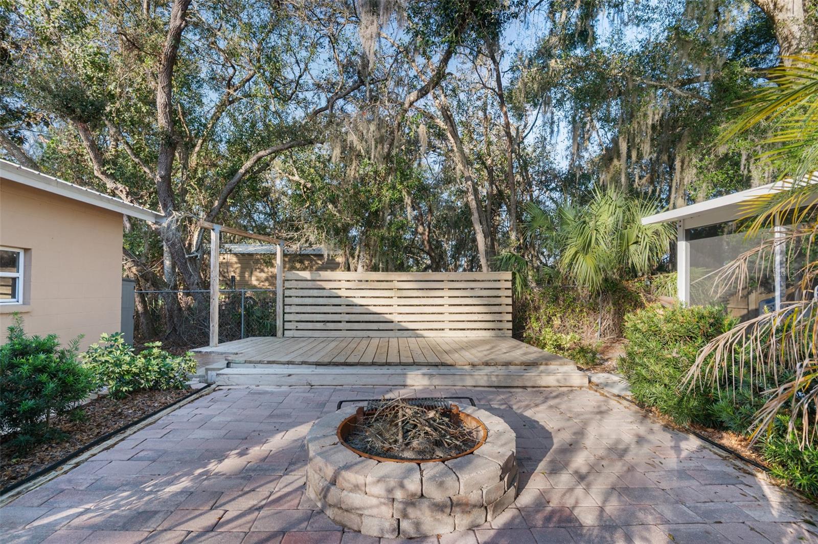 Listing photo id 7 for 10620 Fawn Drive