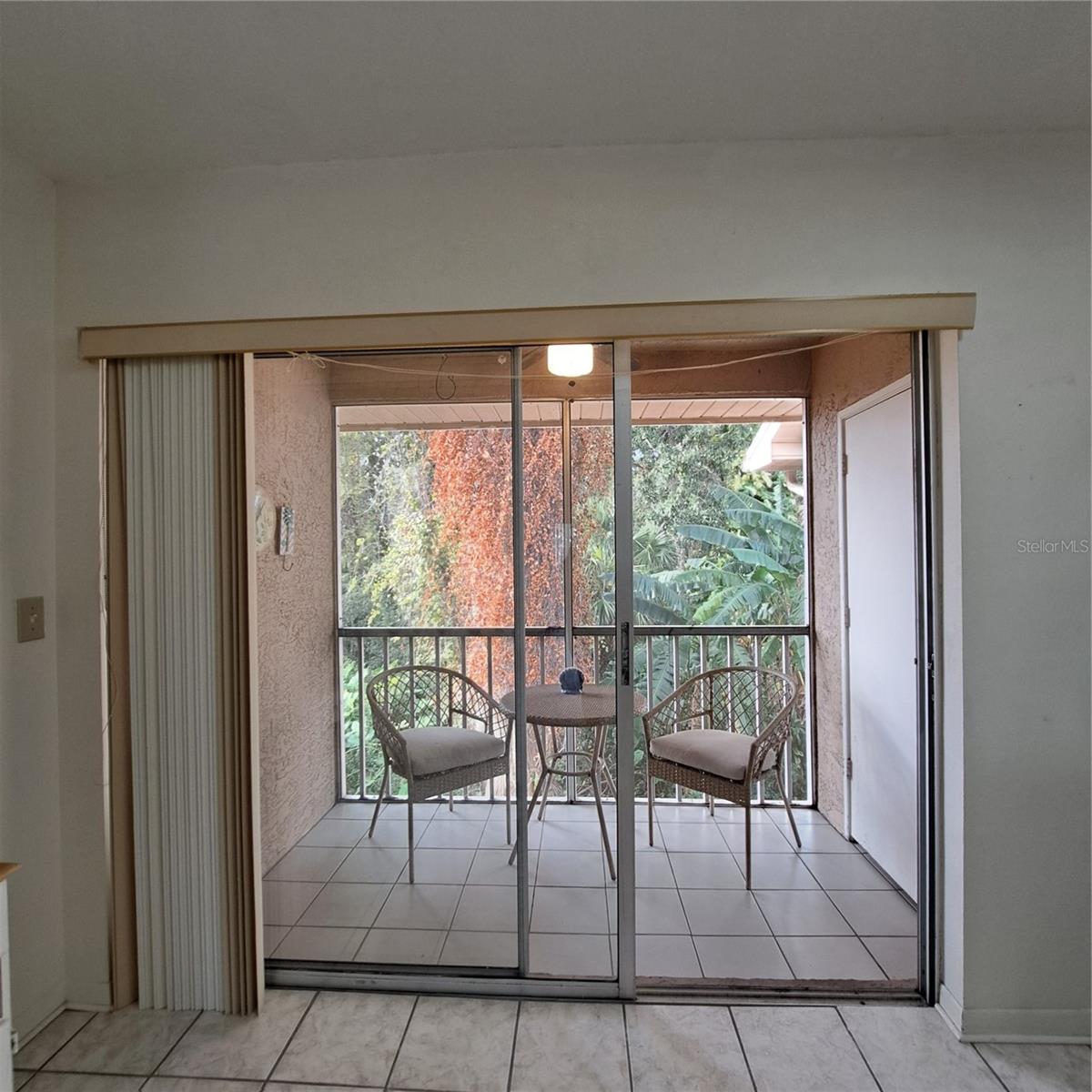 Image 17 of 34 For 4739 Myrtle Oak Drive 21