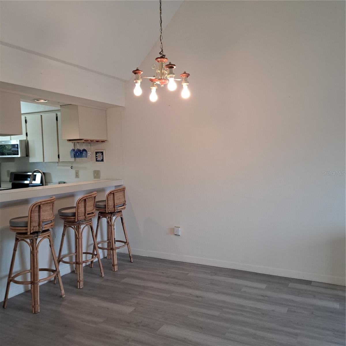 Image 8 of 34 For 4739 Myrtle Oak Drive 21