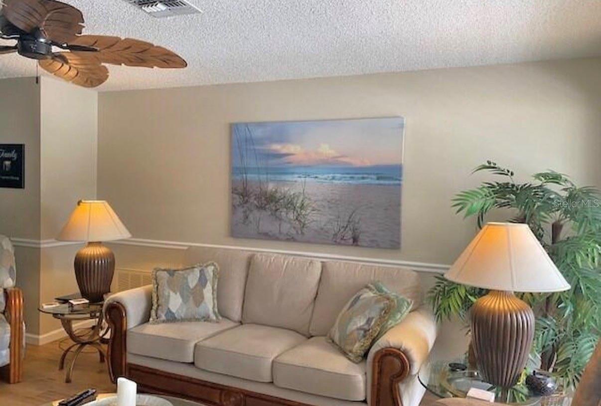 Image 6 of 21 For 6310 Ocean Pines Lane