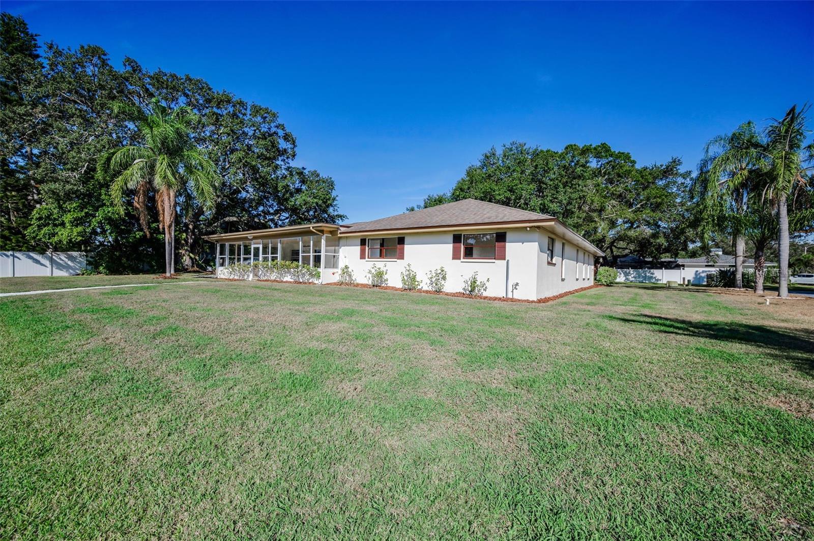 Image 36 of 41 For 2391 Roberta Lane