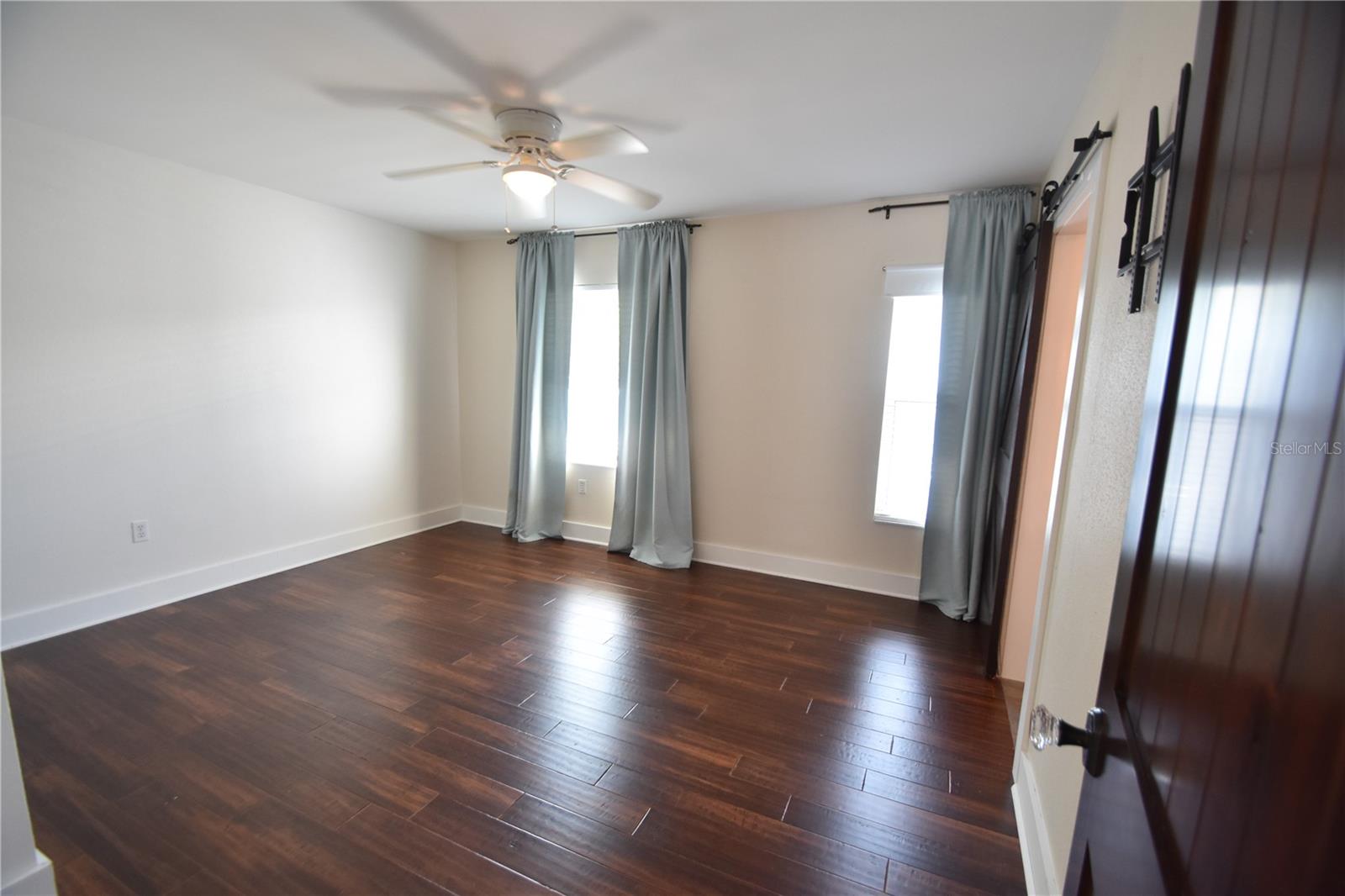 Image 18 of 53 For 2918 10th Street N