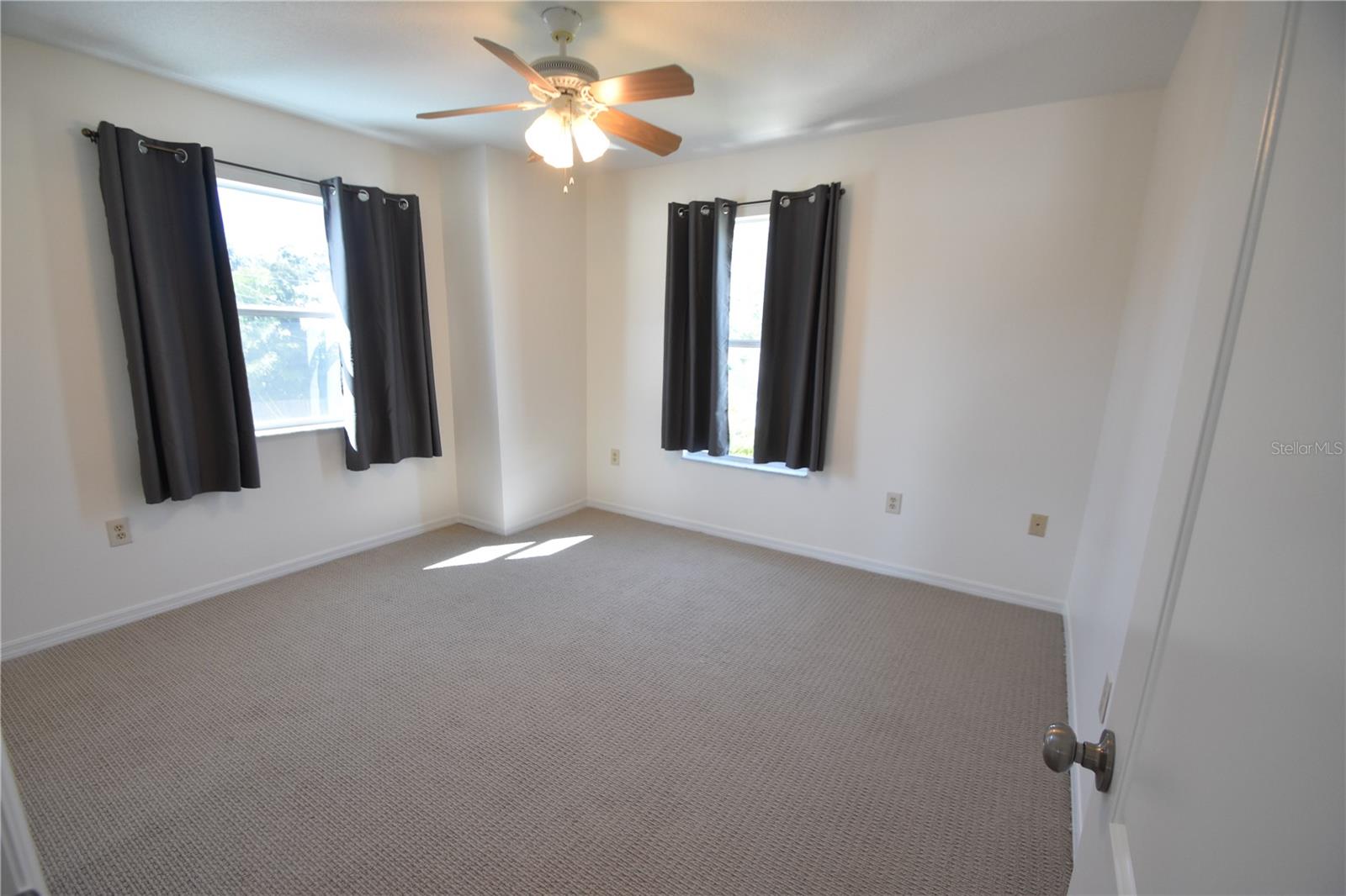 Image 40 of 53 For 2918 10th Street N