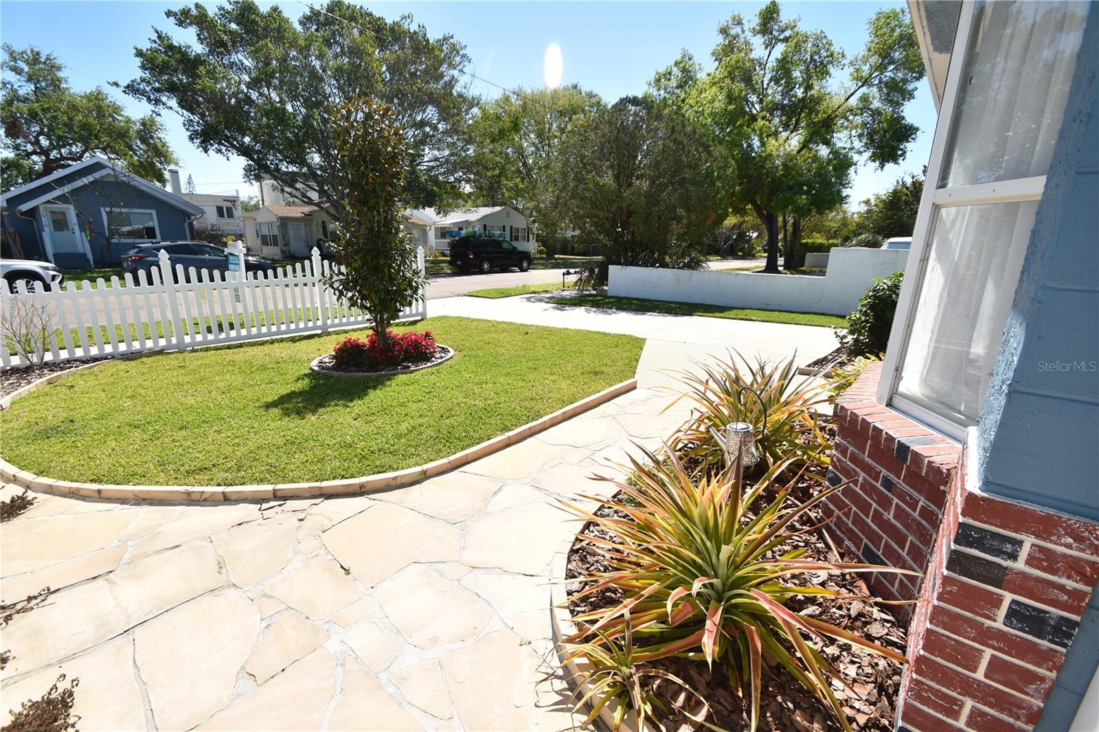 Image 7 of 53 For 2918 10th Street N