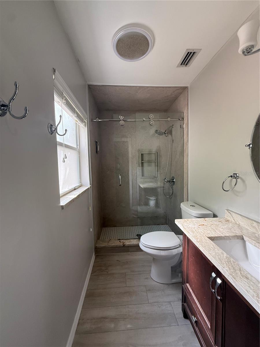 Image 14 of 30 For 4410 Waltham Drive