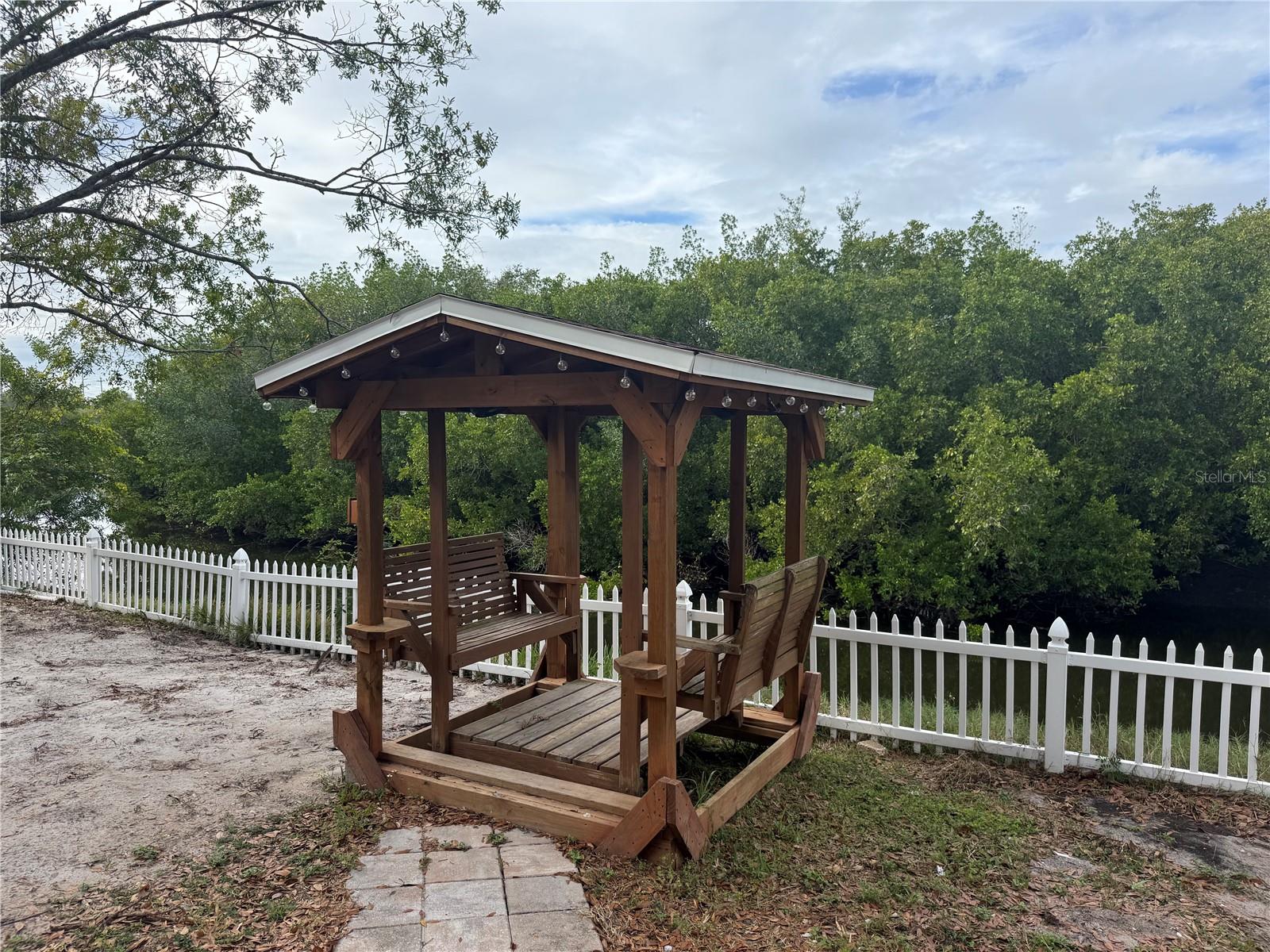 Image 27 of 30 For 4410 Waltham Drive