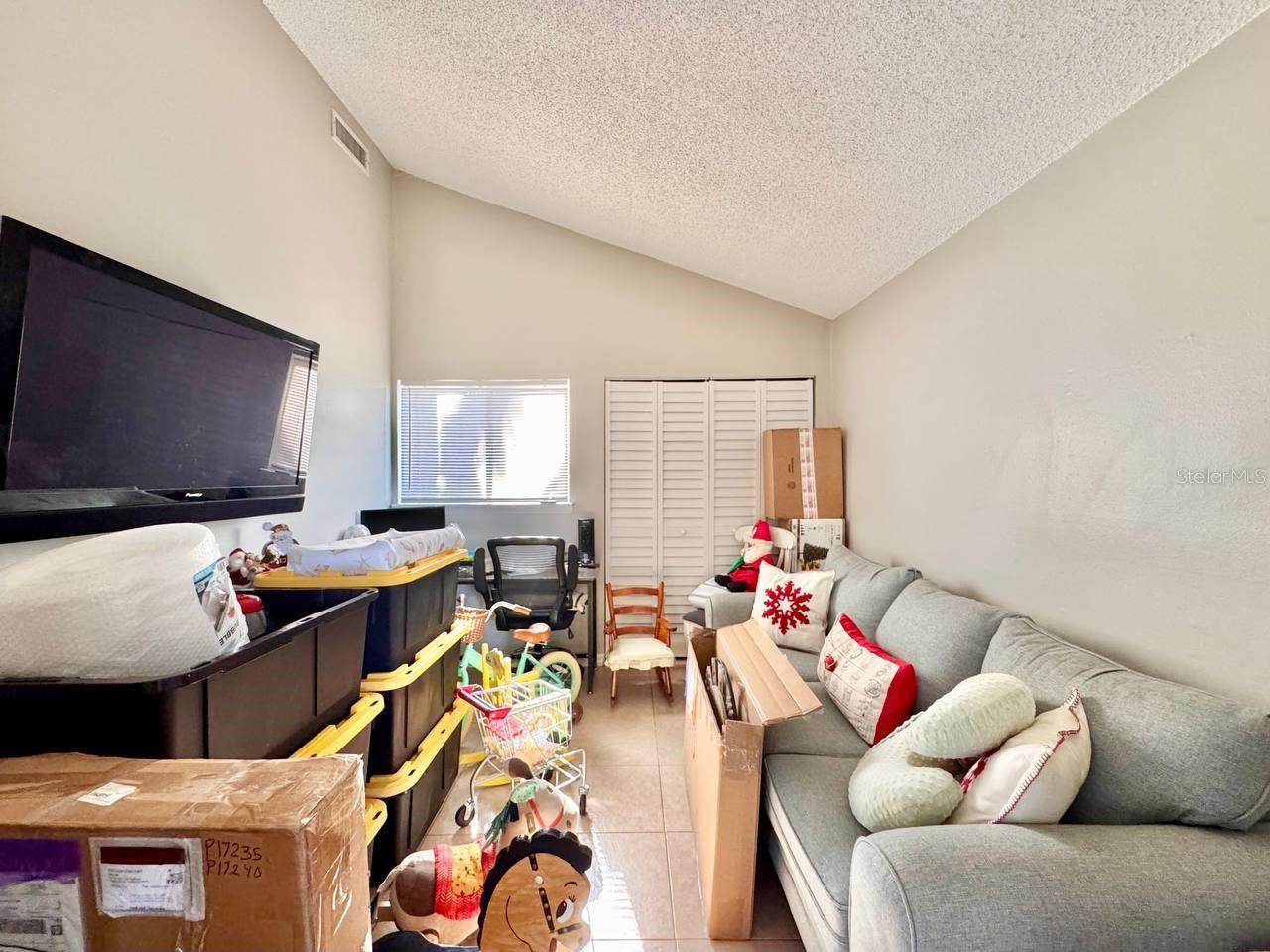 Image 14 of 26 For 6345 Newtown Circle 45a1