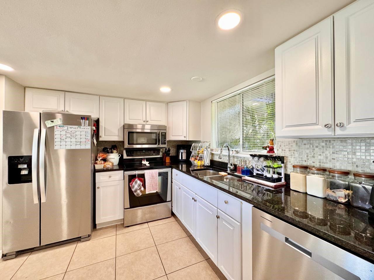 Image 7 of 26 For 6345 Newtown Circle 45a1