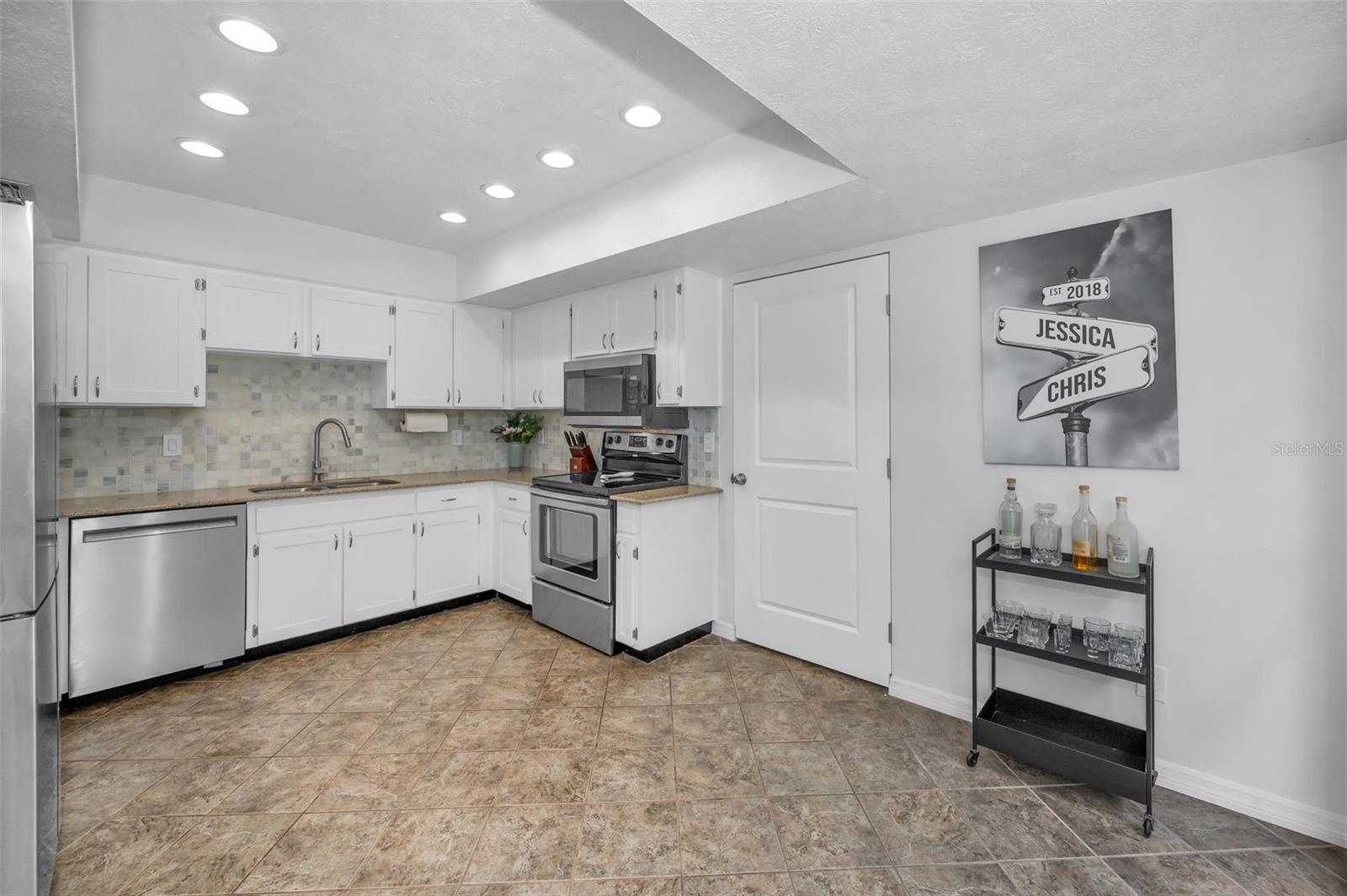 Image 15 of 65 For 613 Valley Hill Drive