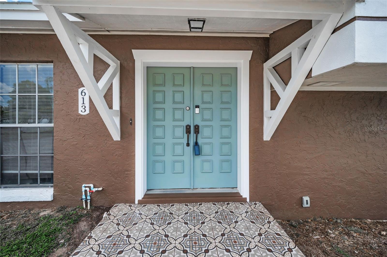 Image 4 of 65 For 613 Valley Hill Drive