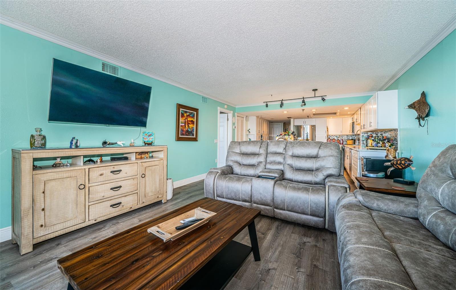 Image 18 of 39 For 6035 Sea Ranch Drive 505