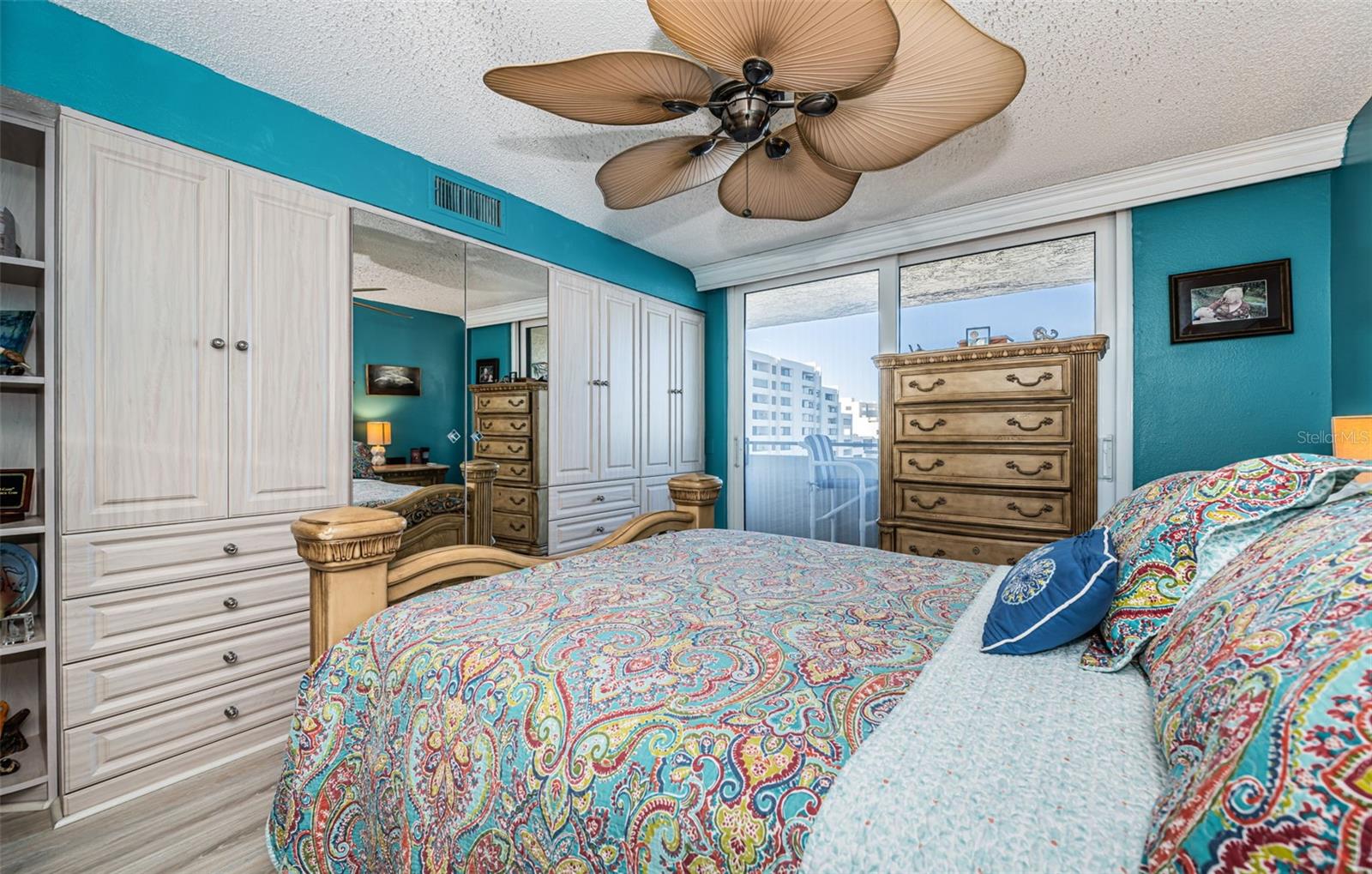 Image 21 of 39 For 6035 Sea Ranch Drive 505