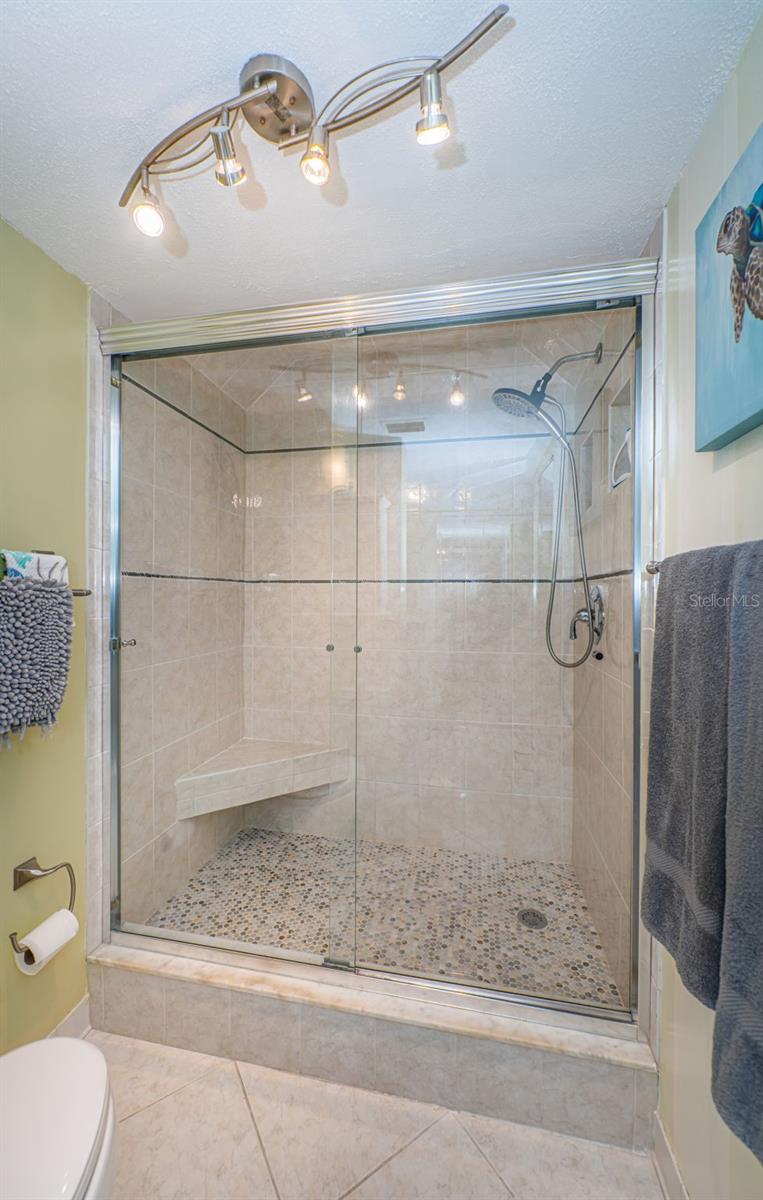 Image 25 of 39 For 6035 Sea Ranch Drive 505