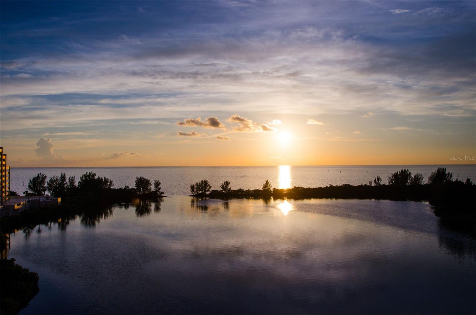 Image 27 of 39 For 6035 Sea Ranch Drive 505