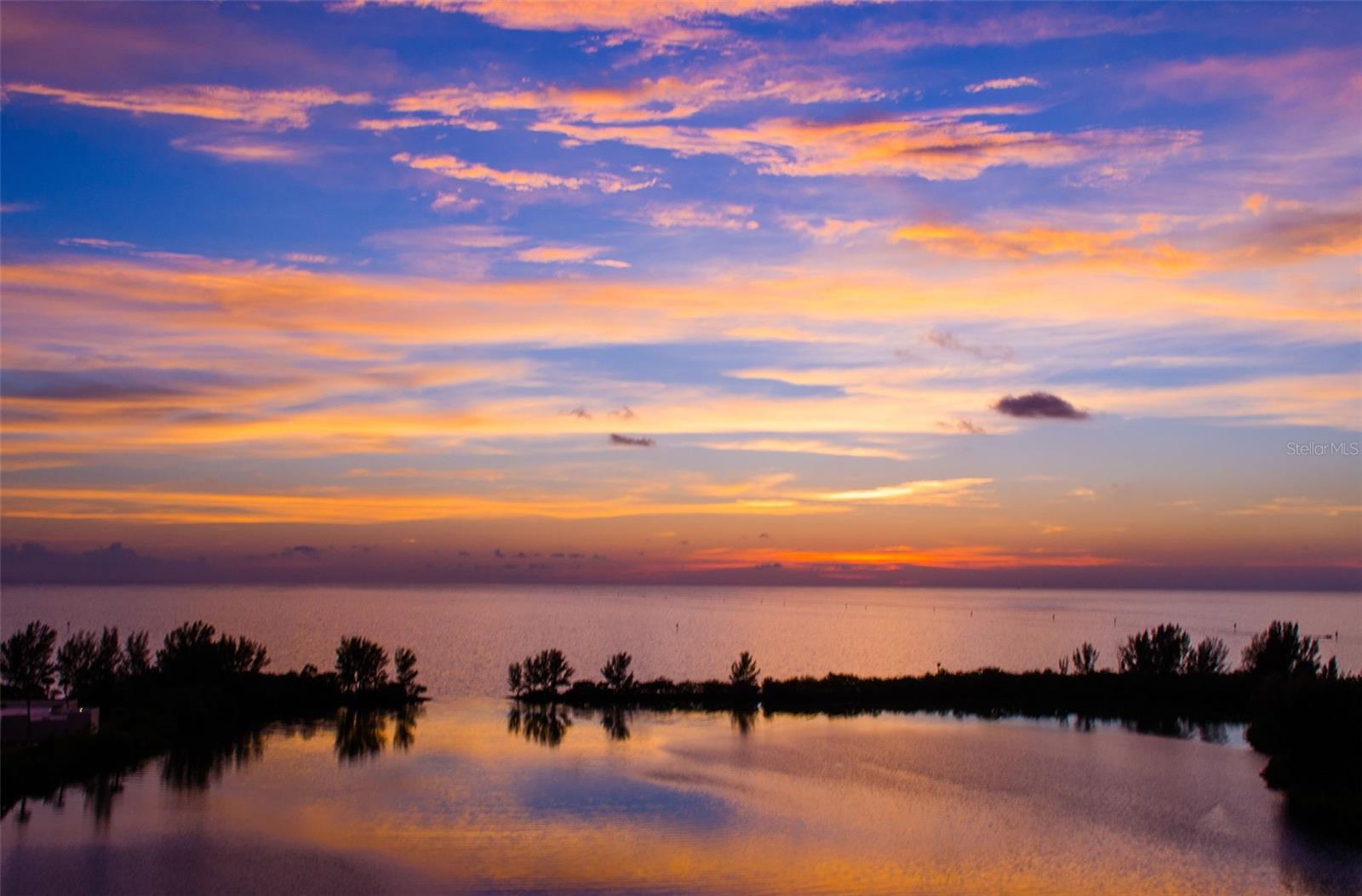 Image 32 of 39 For 6035 Sea Ranch Drive 505