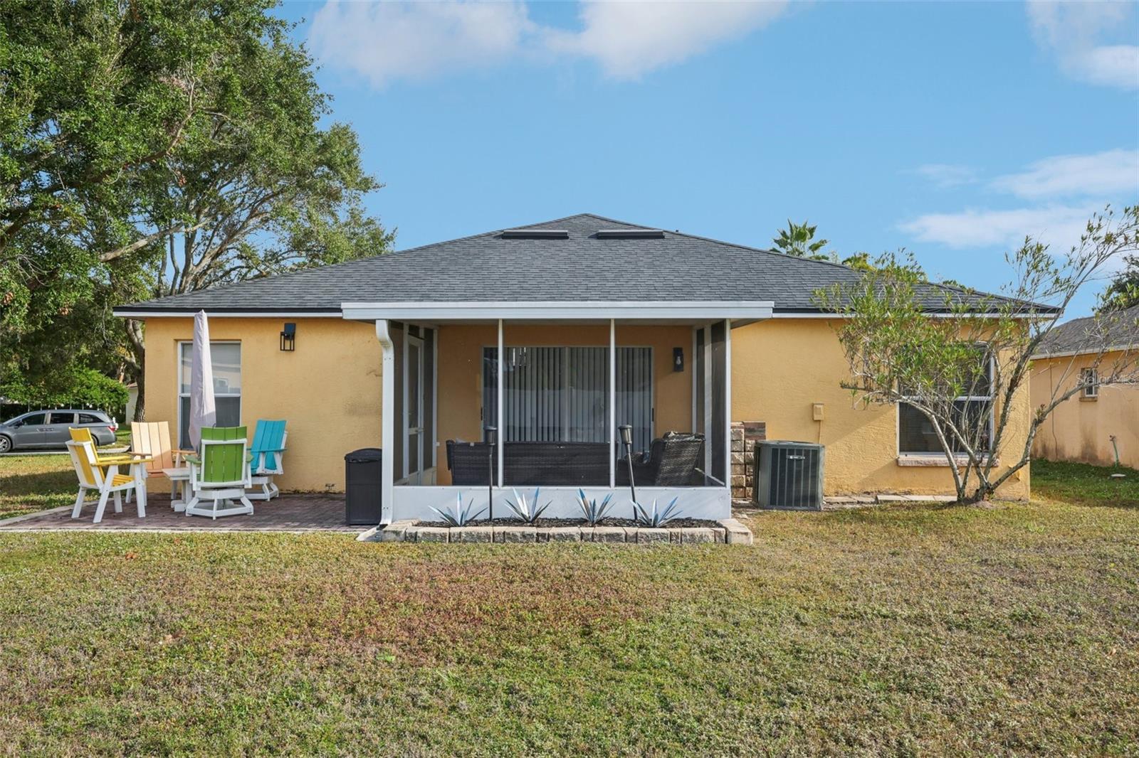 Listing photo id 16 for 8816 Sea Island Way