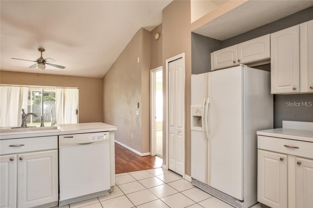 Listing photo id 6 for 8816 Sea Island Way