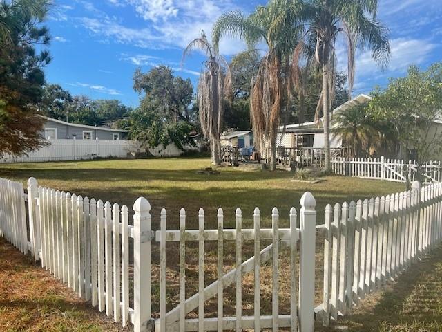 Listing photo id 21 for 2950 64th Avenue N