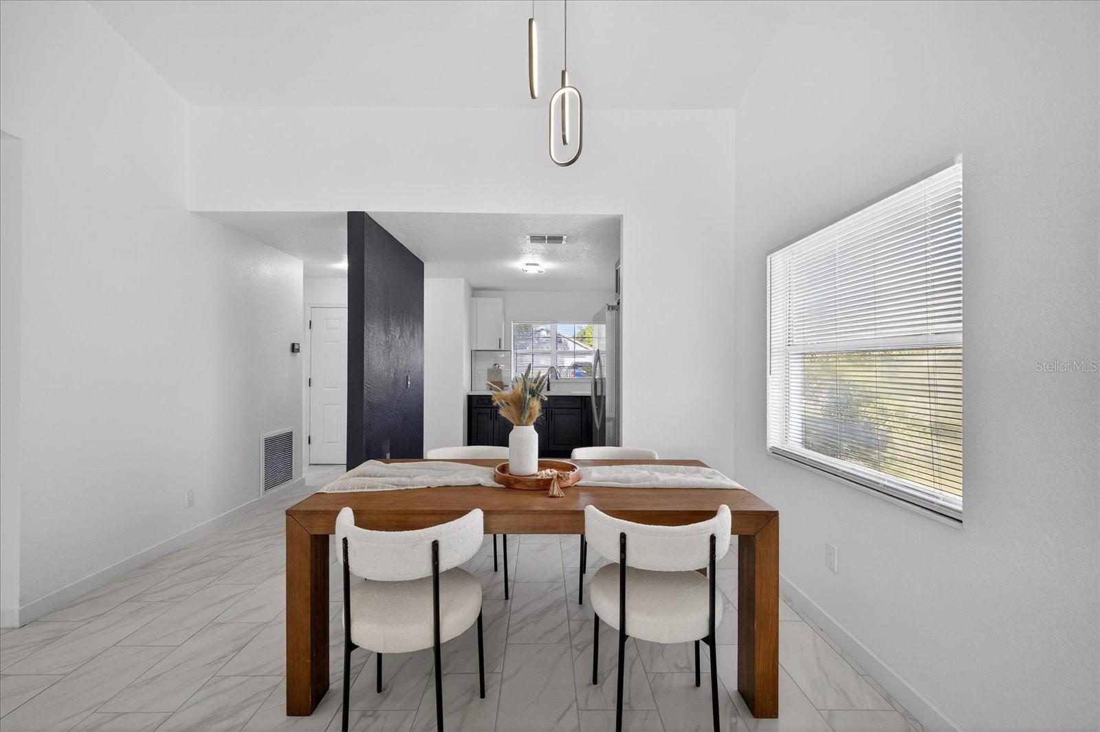 Image 10 of 33 For 7819 Chaperon Court