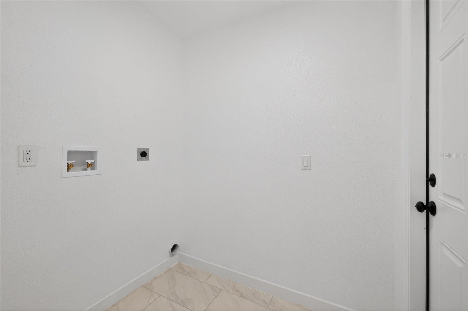 Image 12 of 33 For 7819 Chaperon Court