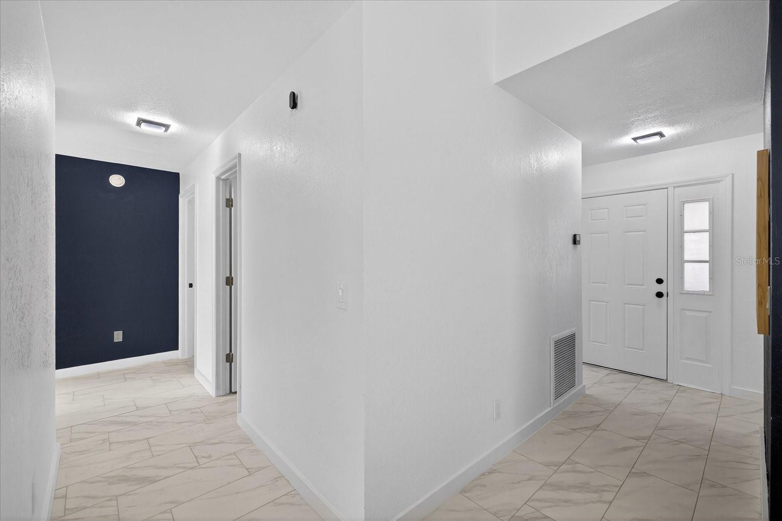 Image 20 of 33 For 7819 Chaperon Court