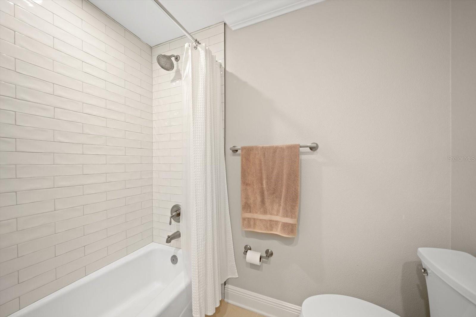 Image 55 of 80 For 49 Pelican Place